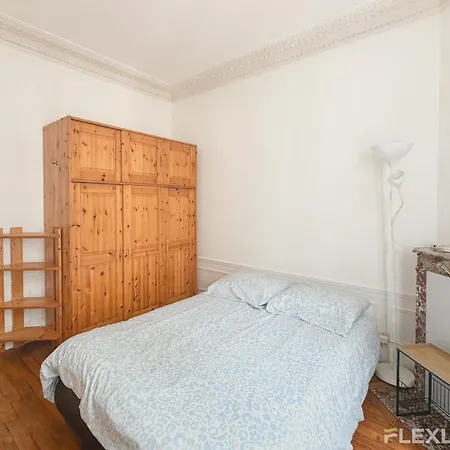 Apartment Lovely In 13 *